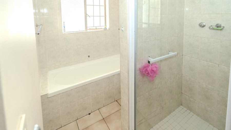 3 Bedroom Property for Sale in De La Haye Western Cape